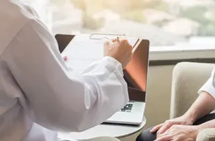 男性の腹圧性尿失禁（尿漏れ改善PRP）のカウンセリング